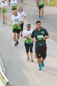 BIB: 556
                            <button type="button" onclick="openModal(3536702)" class="btn btn-primary btn-sm float-right btn-popup" data-toggle="modal" data-target=".modal-high-quality">
                        <i class="fas fa-shopping-cart"></i> Add to Cart
                    </button>
                                            <button type="button" onclick="isThisMe(3536702, true)" class="btn btn-success btn-sm float-right btn-popup btn-isme hidden" data-toggle="tooltip" data-placement="bottom" title="นี่คือรูปของคุณใช่ไหม คลิกที่นี่เพื่อเอาเข้าอัลบั้ม">
                        <i class="fas fa-plus"></i> Add to album
                    </button>
                    <button type="button" onclick="isThisMe(3536702, false)" class="btn btn-warning btn-sm float-right btn-popup btn-isnotme hidden">
                        <i class="fas fa-ban"></i> Remove from album
                    </button>